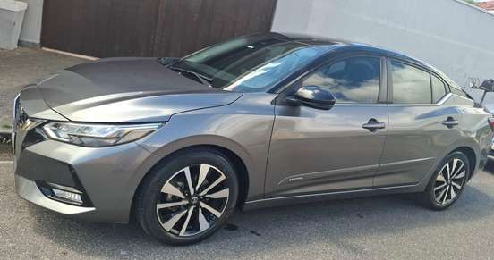 NISSAN-SENTRA-2023