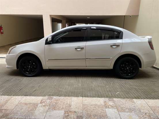 NISSAN-SENTRA-2012