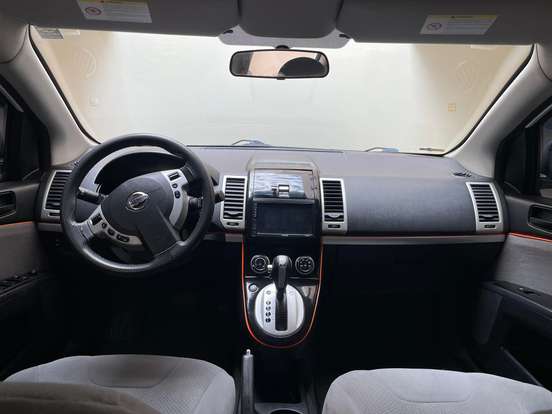 NISSAN-SENTRA-2012