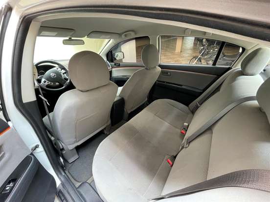 NISSAN-SENTRA-2012