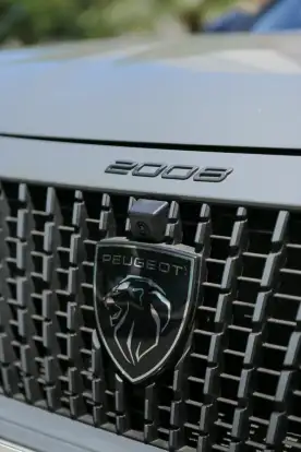 PEUGEOT-2008-2024