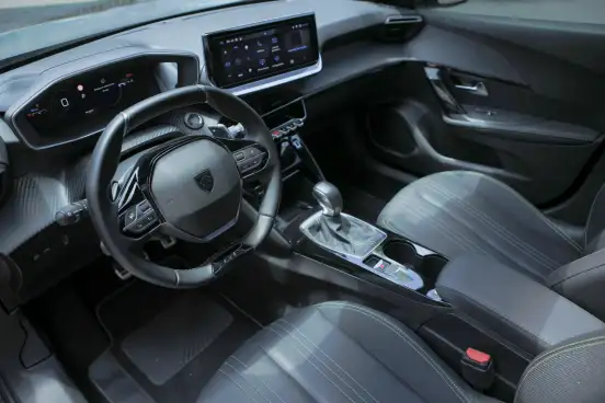 PEUGEOT-2008-1.0 TURBO 200 FLEX GT CVT PEUGEOT-2008-2024