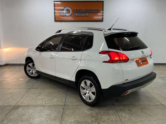 PEUGEOT-2008-2015