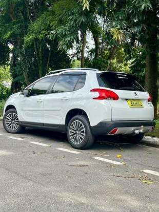 PEUGEOT-2008-2018