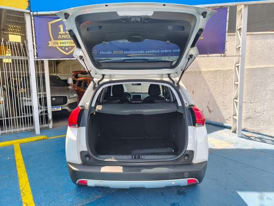 PEUGEOT-2008-2017