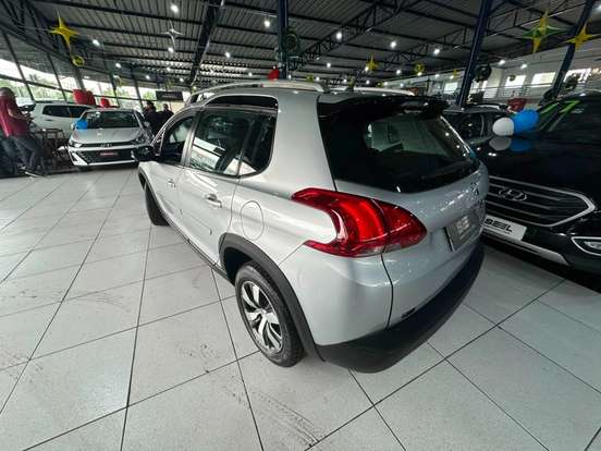 PEUGEOT-2008-2018