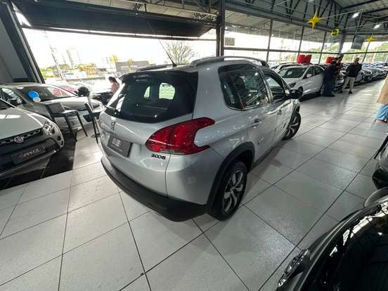 PEUGEOT-2008-2018
