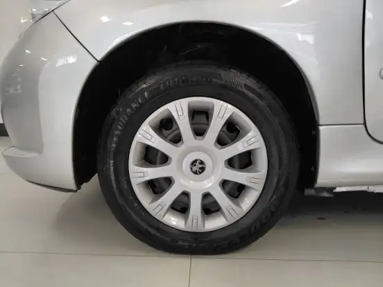 PEUGEOT-207-2014