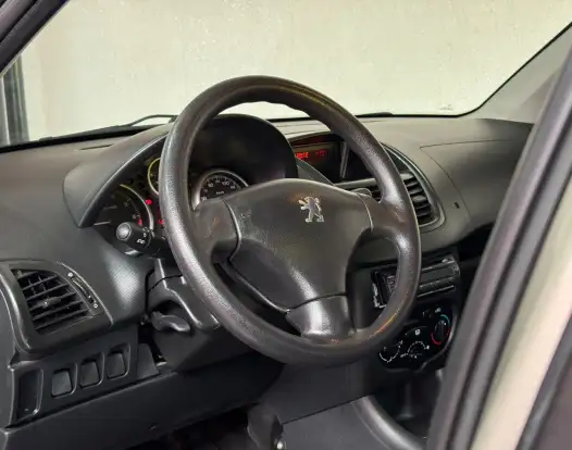 PEUGEOT-207-1.4 X-LINE 8V FLEX 4P MANUAL PEUGEOT-207-2010