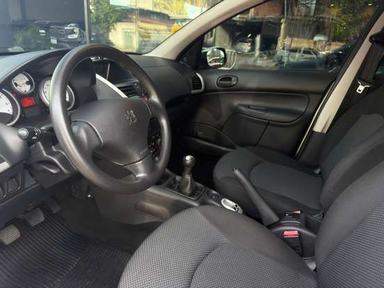 PEUGEOT-207-2014