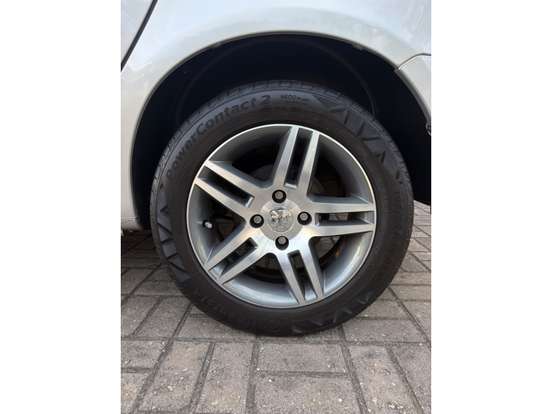 PEUGEOT-207-1.4 ACTIVE 8V FLEX 4P MANUAL PEUGEOT-207-2014