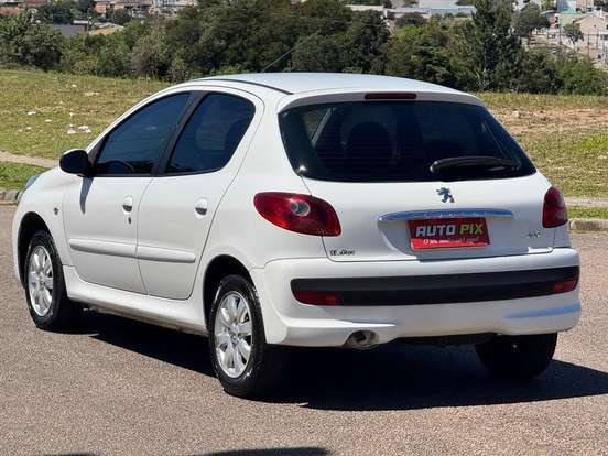 PEUGEOT-207-1.4 XR SPORT 8V FLEX 4P MANUAL PEUGEOT-207-2009
