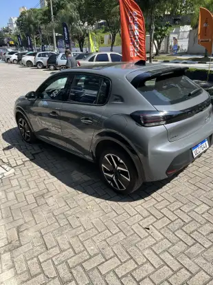 PEUGEOT-208-2025