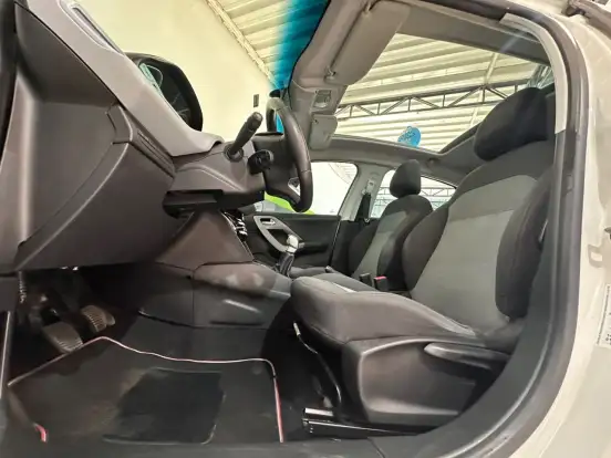 PEUGEOT-208-1.5 ALLURE 8V FLEX 4P MANUAL PEUGEOT-208-2016
