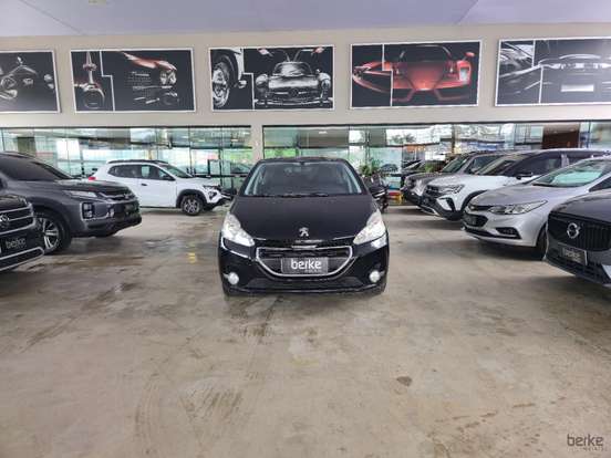 PEUGEOT-208-2015