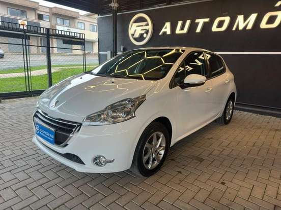 PEUGEOT-208-2015