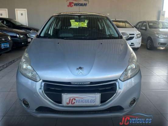 PEUGEOT-208-2013