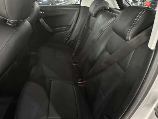 PEUGEOT-208-2014