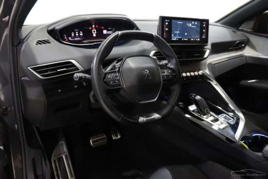 PEUGEOT-3008-2022