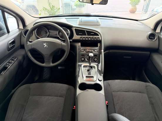 PEUGEOT-3008-2013