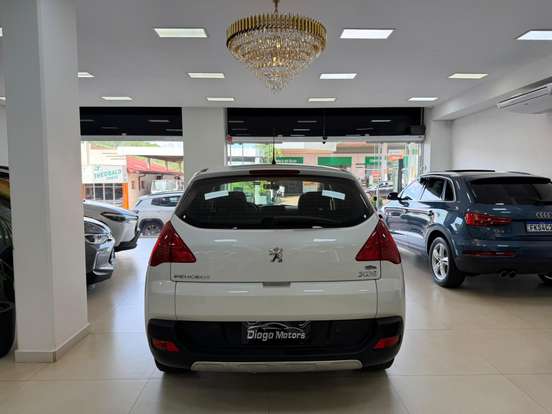 PEUGEOT-3008-2013