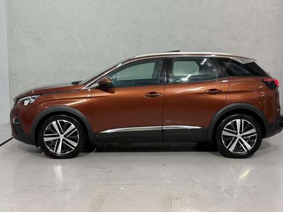 PEUGEOT-3008-2018