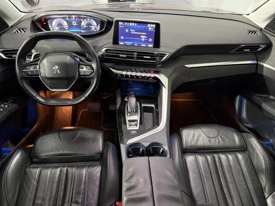 PEUGEOT-3008-2018