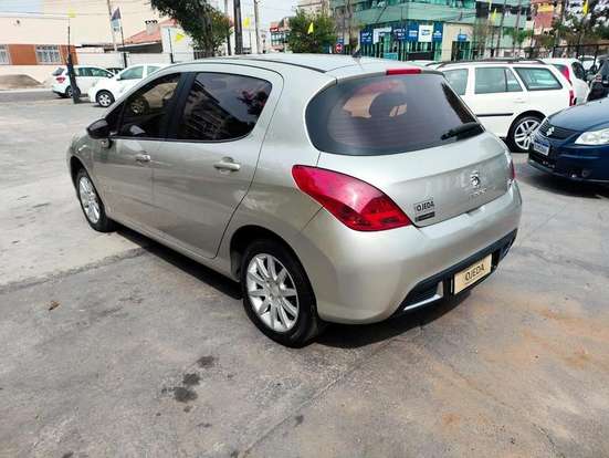 PEUGEOT-308-2013