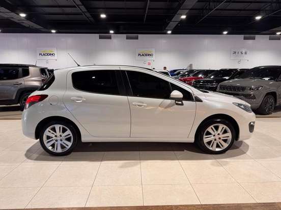 PEUGEOT-308-2015