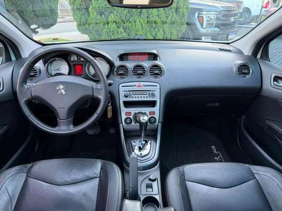 PEUGEOT-308-2013