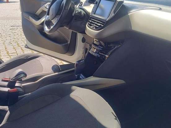 PEUGEOT-2008-1.6 16V FLEX ALLURE 4P AUTOMÁTICO PEUGEOT-2008-2017