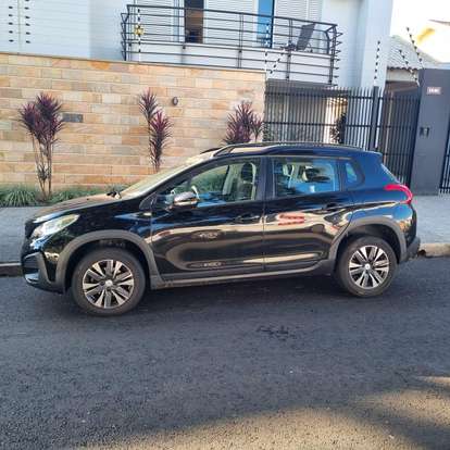 PEUGEOT-2008-2019