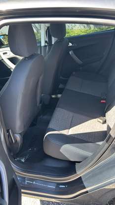 PEUGEOT-208-2019