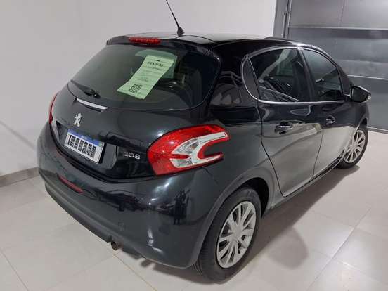 PEUGEOT-208-2013