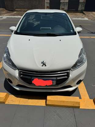 PEUGEOT-208-2013