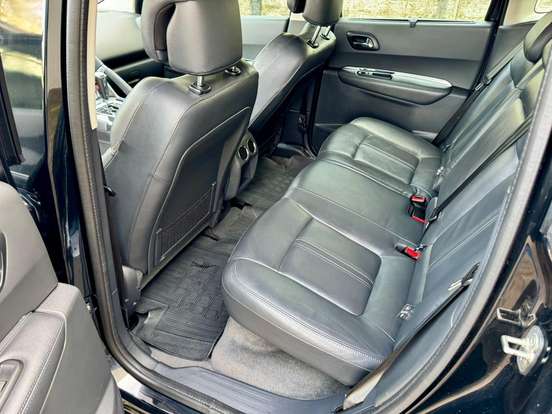 PEUGEOT-3008-2011