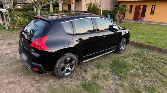 PEUGEOT-3008-2011