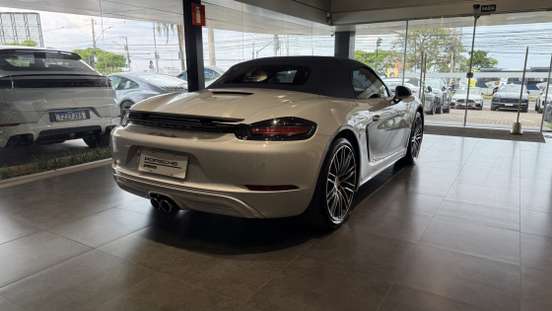 PORSCHE-718-2024