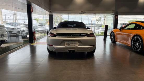 PORSCHE-718-2024