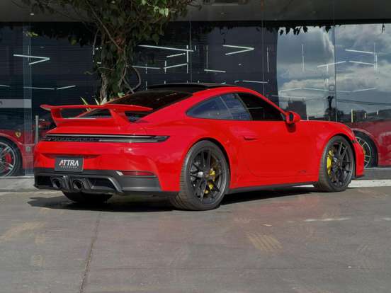 PORSCHE-911-2025