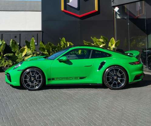 PORSCHE-911-2022