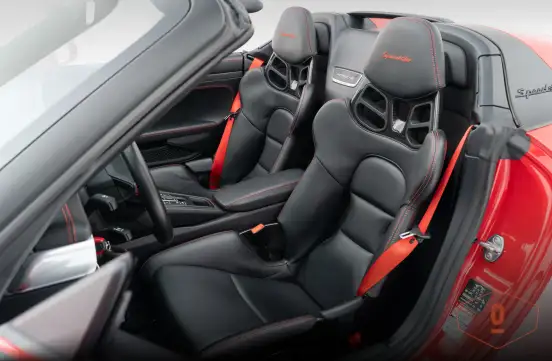 PORSCHE-911-2019