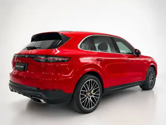 PORSCHE-CAYENNE-2022