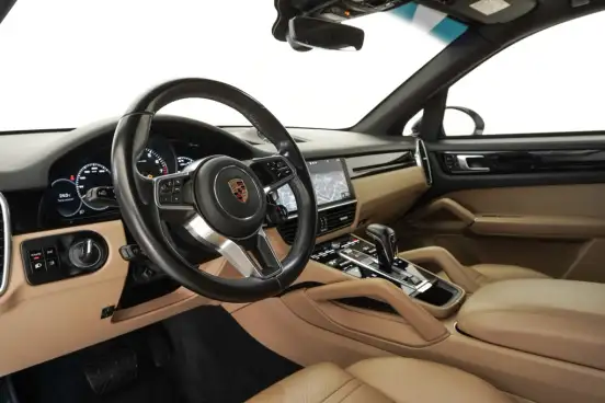 PORSCHE-CAYENNE-2019