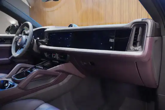 PORSCHE-CAYENNE-2024
