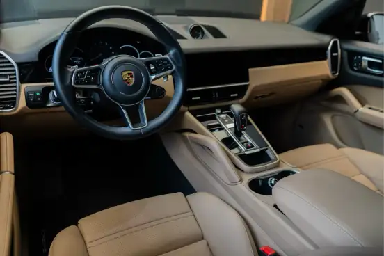 PORSCHE-CAYENNE-2022