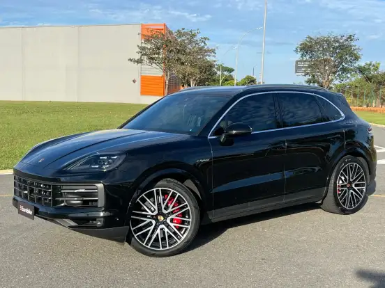 PORSCHE-CAYENNE-2025