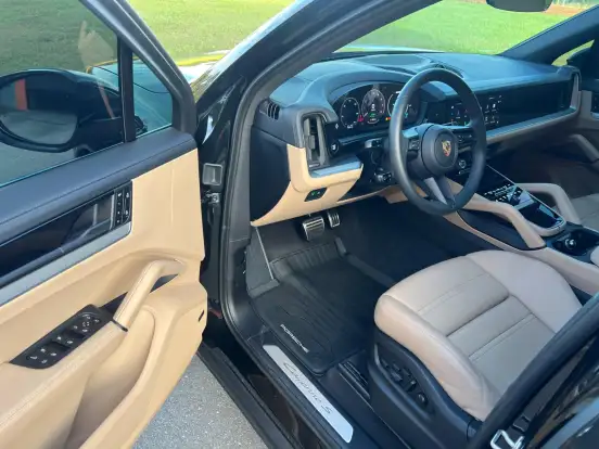 PORSCHE-CAYENNE-2025