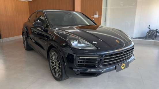PORSCHE-CAYENNE-2022
