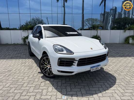 PORSCHE-CAYENNE-2018